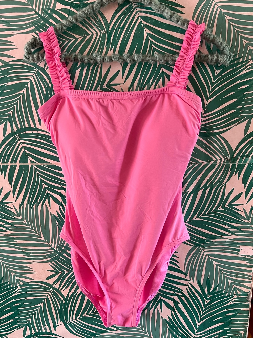 Kate Spade Cabana Pink One-Piece Swimsuit with Ruched Straps Sz M/L